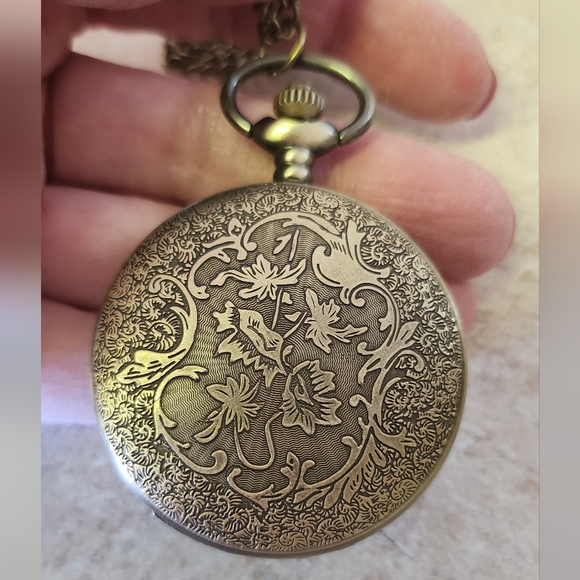 New swallow bird flowers quartz pocket watch - Picture 5 of 7